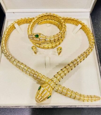 Bulgari Jewelry Set (Necklace, Bracelet & Earring)